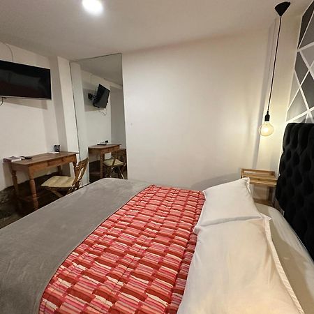 Blacky Hostel And Apartments (Adults Only) Куско Экстерьер фото